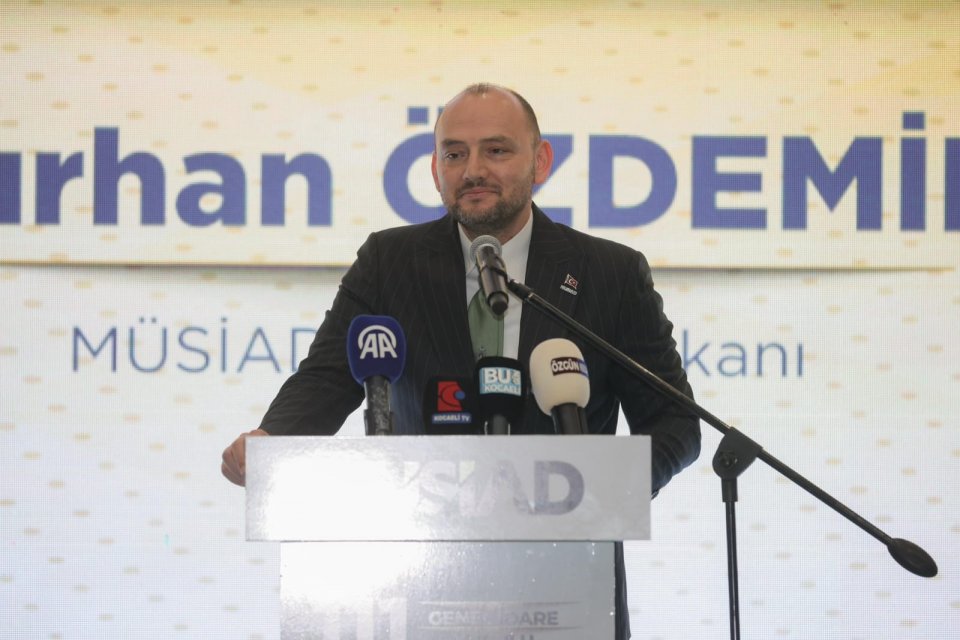 MUSİAD Kocaeli Şubemiz ev sahipliğinde düzenlenen 111. Genel İdare Kurulu Toplantısı kapsamında gerçekleştirilen gala yemeğine, Şube Başkanımız Osman ÖĞÜTEN katıldı.