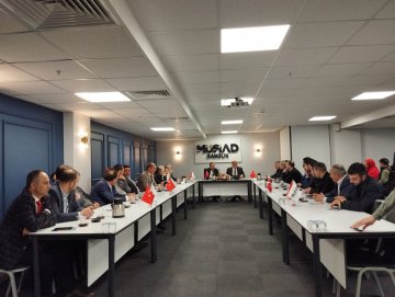 Samsun Canik Belediye Başkanı ve Ak Parti Canik Belediye Başkan Adayı İbrahim SANDIKÇI, derneğimizi ziyaret etti. 