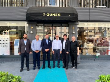 Şube Başkanımız Osman ÖĞÜTEN ve YK üyelerimiz, Yusuf GÜNEŞ' i (Güneş Telekom & Güvenlik & Bilişim Sistemleri) iş yerinde ziyaret etti.