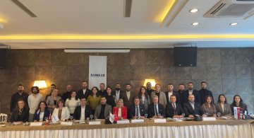 Başkanımız Osman ÖĞÜTEN ve YK Üyelerimiz, SAMİKAD ev sahipliğinde düzenlenen kahvaltı programına katıldı.