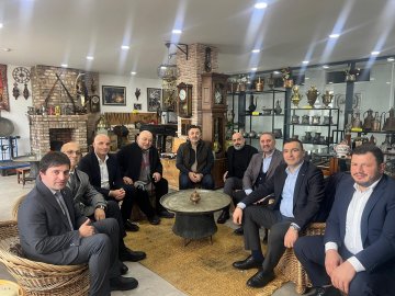 Başkanımız Osman ÖĞÜTEN ve üyelerimiz, Kavak OSB' de faaliyet gösteren üyelerimizi iş yerinde ziyaret etti.