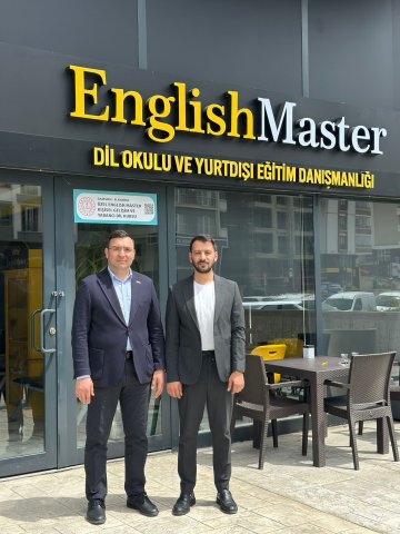 Şube Başkanımız Osman ÖĞÜTEN, üyemiz Muhammed Ali SOFİ' yi (English Master Dil Okulları) iş yerinde ziyaret etti.