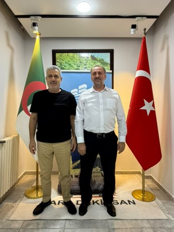 Yönetim Kurulu üyelerimizden Haluk KÜÇÜKİBRAHİMOĞLU , MÜSİAD Cezayir Şube Başkanımız Kenan KÖSEN ' i ziyaret etti.
